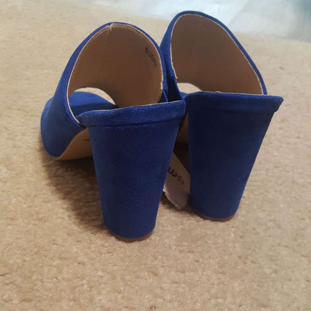 Hot kiss blue mule chunk heel - Picture 2 of 4